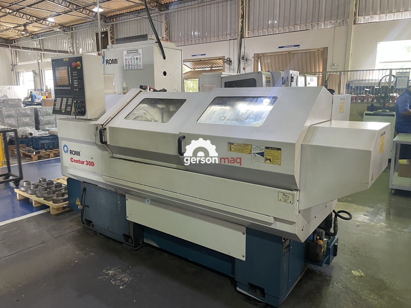 TORNO CNC ROMI CENTUR 30D - ANO 2012 - PLACA HIDRAULICA